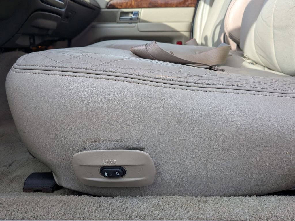 Used 2010 Mercury Grand Marquis LS image 11