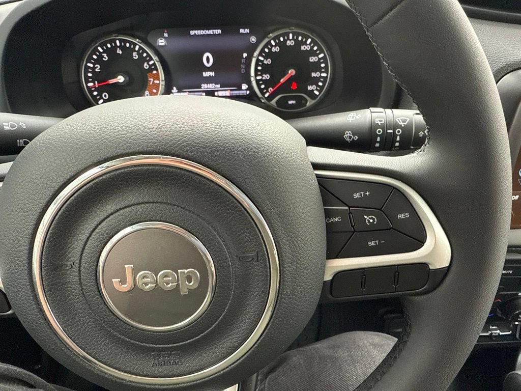 Used 2023 Jeep Renegade Altitude AWD/4WD image 25
