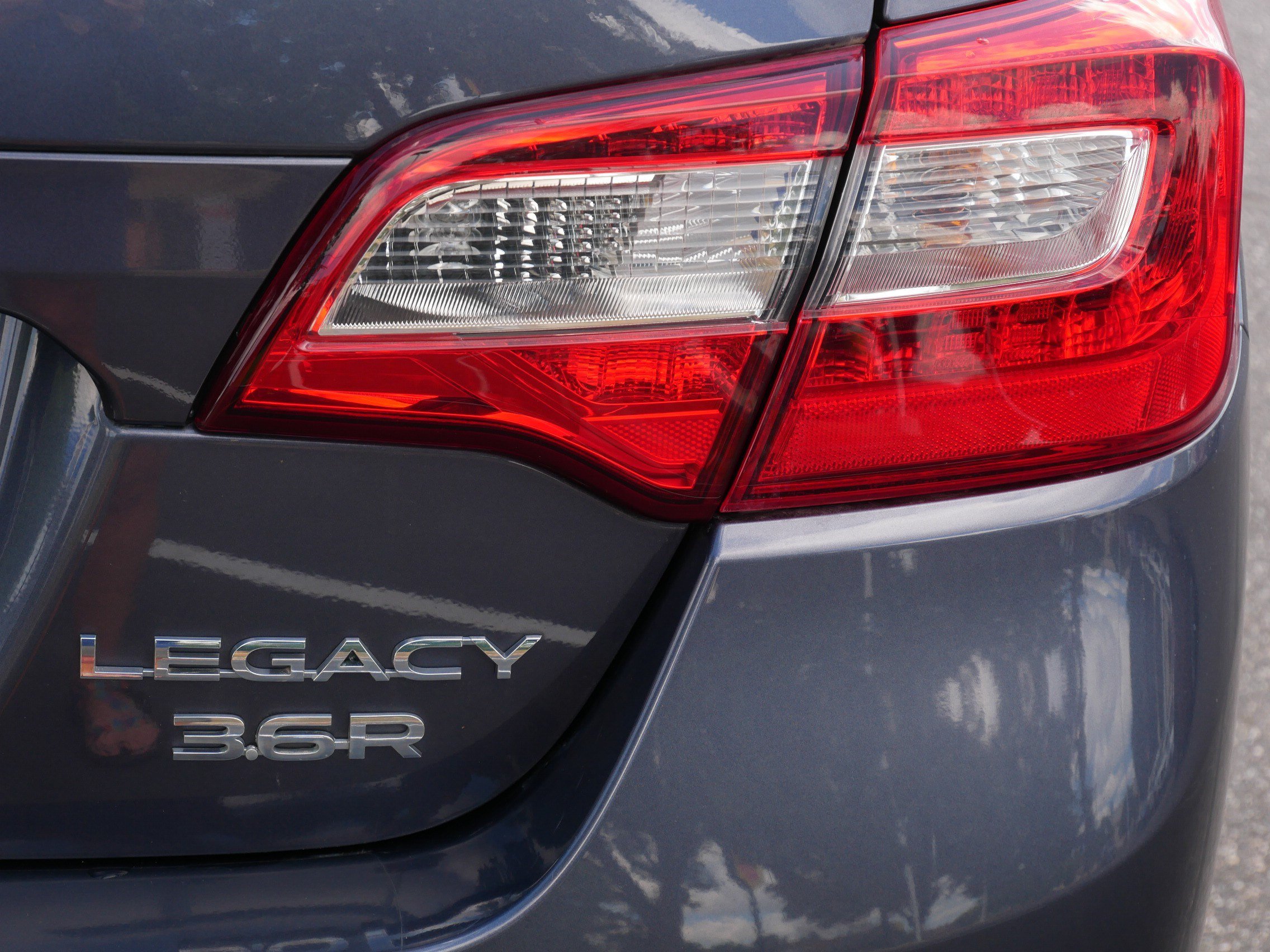 Used 2017 Subaru Legacy 3.6R Limited AWD/4WD image 17
