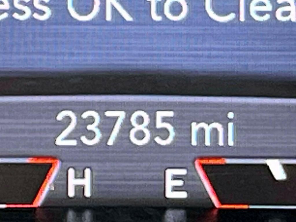 Used 2022 Jeep Cherokee Limited image 25