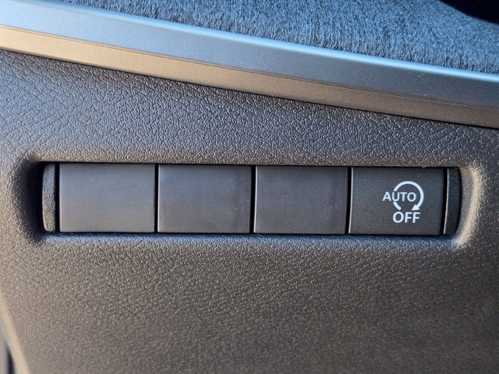 New 2027 Nissan Kicks SV w/ SV Premium Package FWD image 31