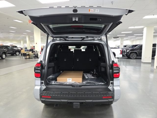 New 2026 Toyota 4Runner TRD Off-Road Premium AWD/4WD image 15