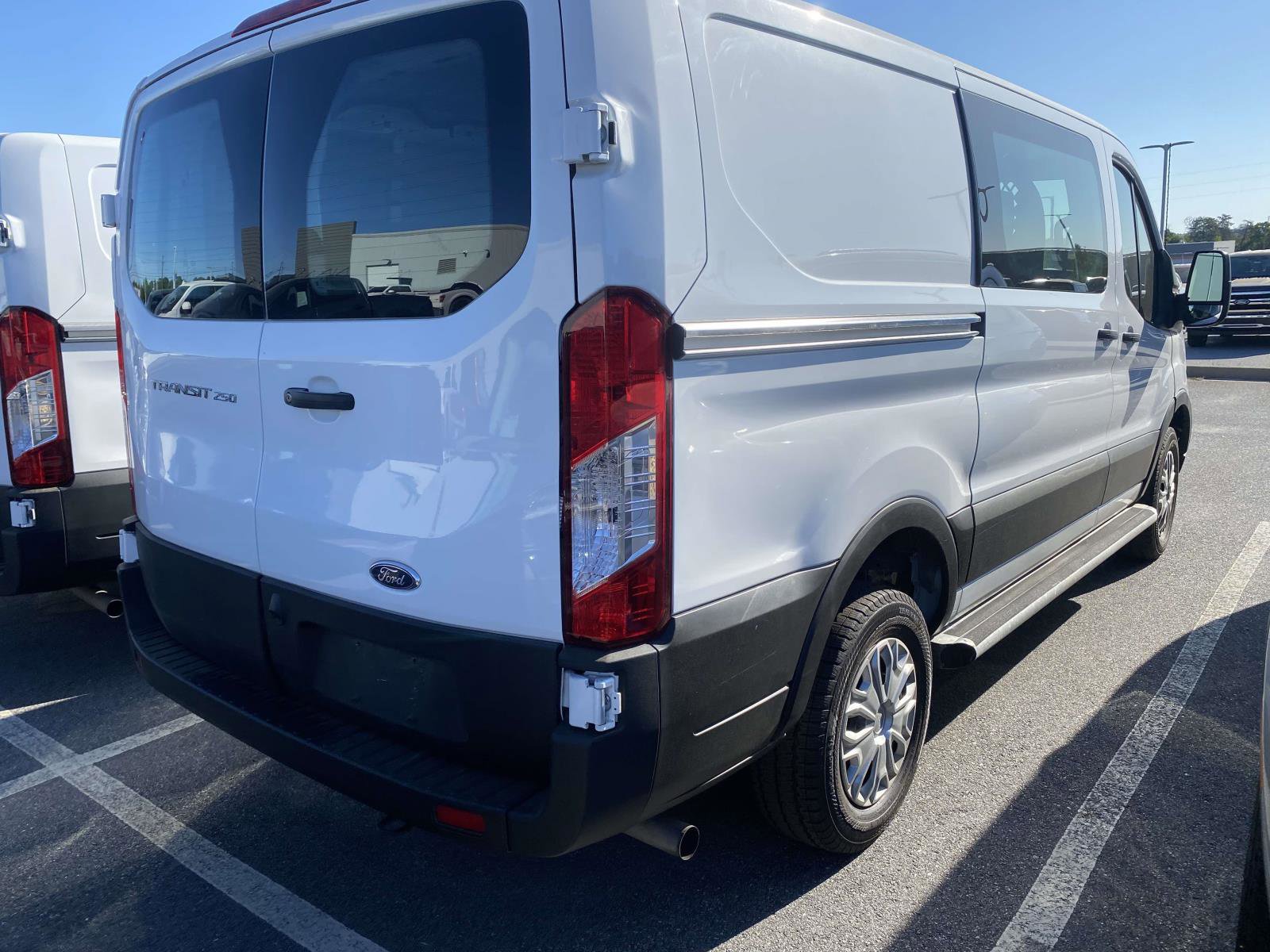 Used 2024 Ford Transit 250 Low Roof w/ Exterior Upgrade Package RWD image 6