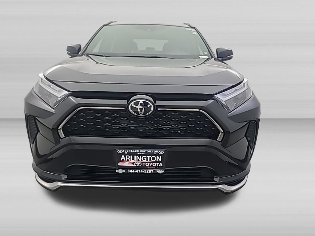 Used 2025 Toyota RAV4 SE w/ Weather & Moonroof Package AWD/4WD image 10