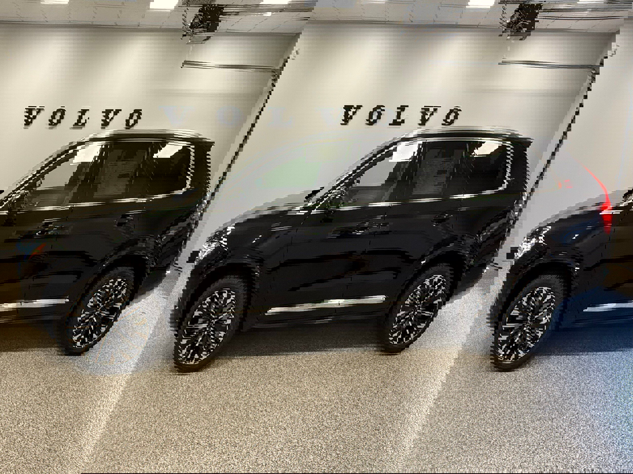New 2026 Volvo XC90 B6 Ultra w/ Protection Package Premier image 12