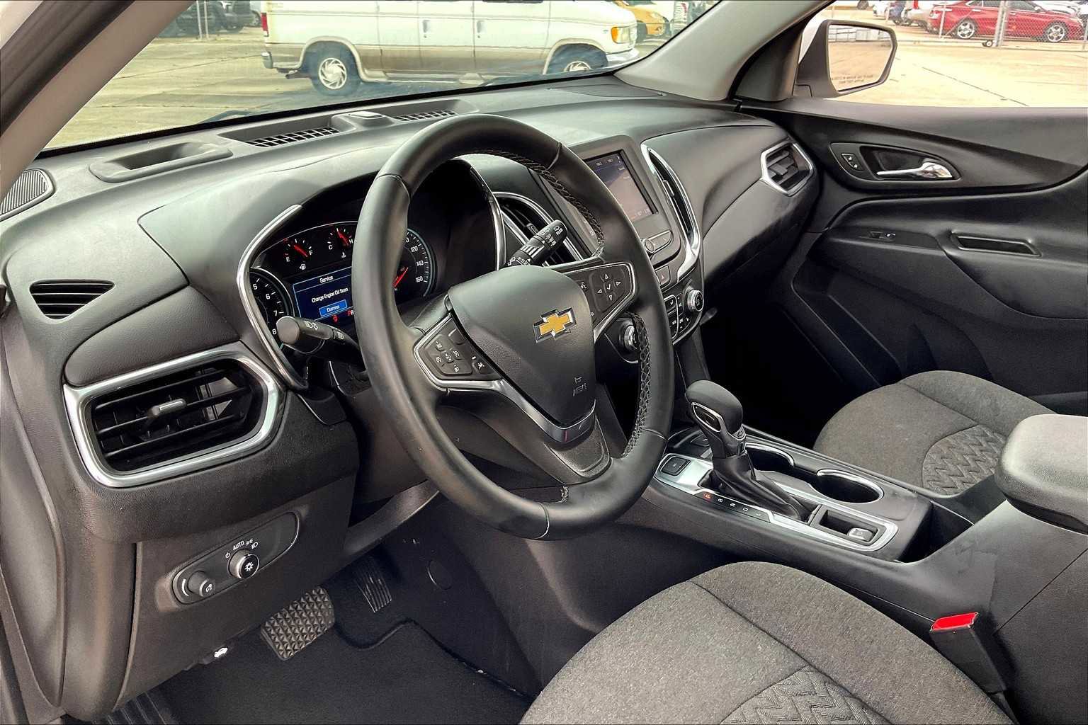 Used 2024 Chevrolet Equinox LT image 29