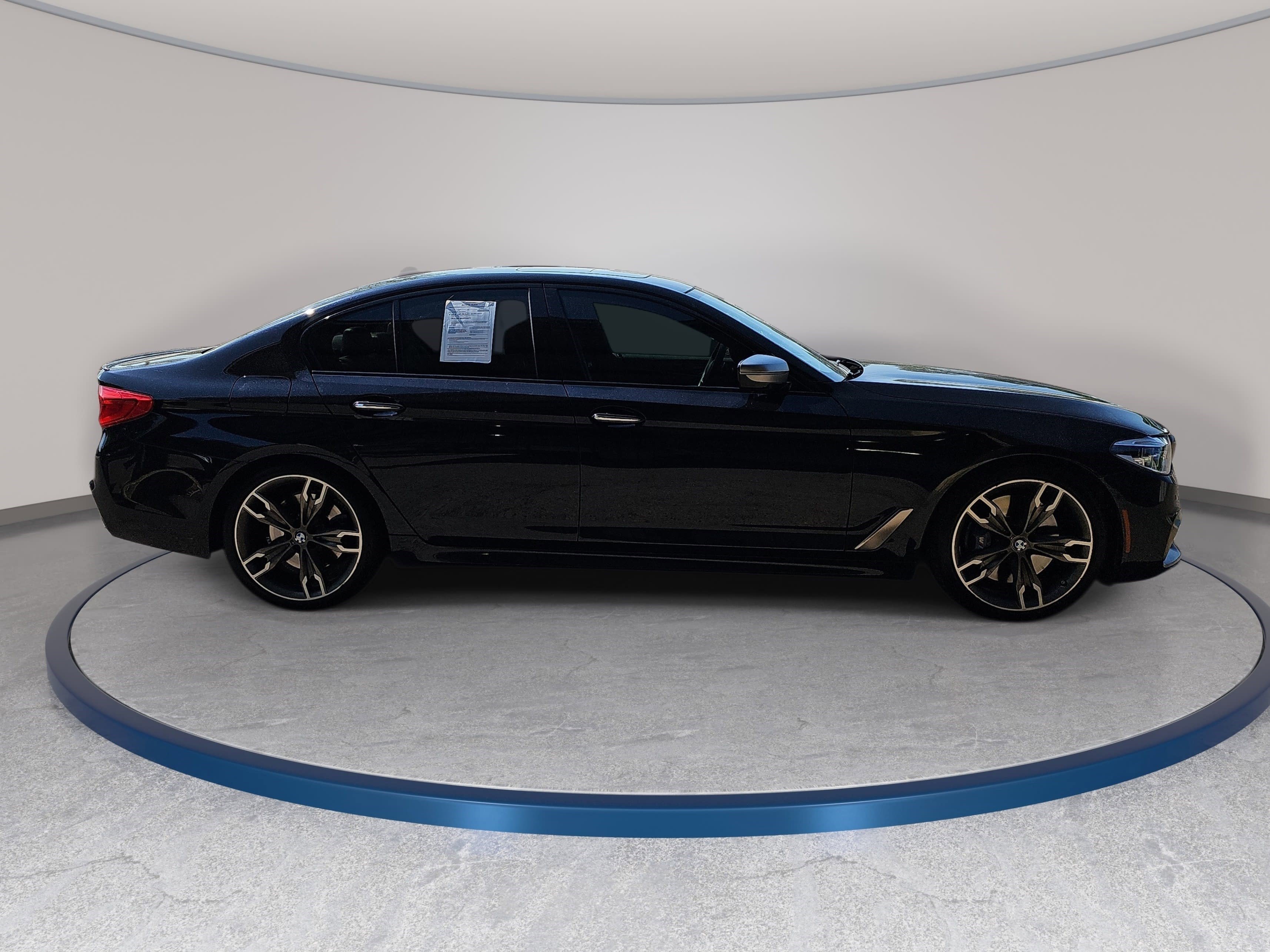 Used 2018 BMW M550i xDrive w/ Driving Assistance Package image 4