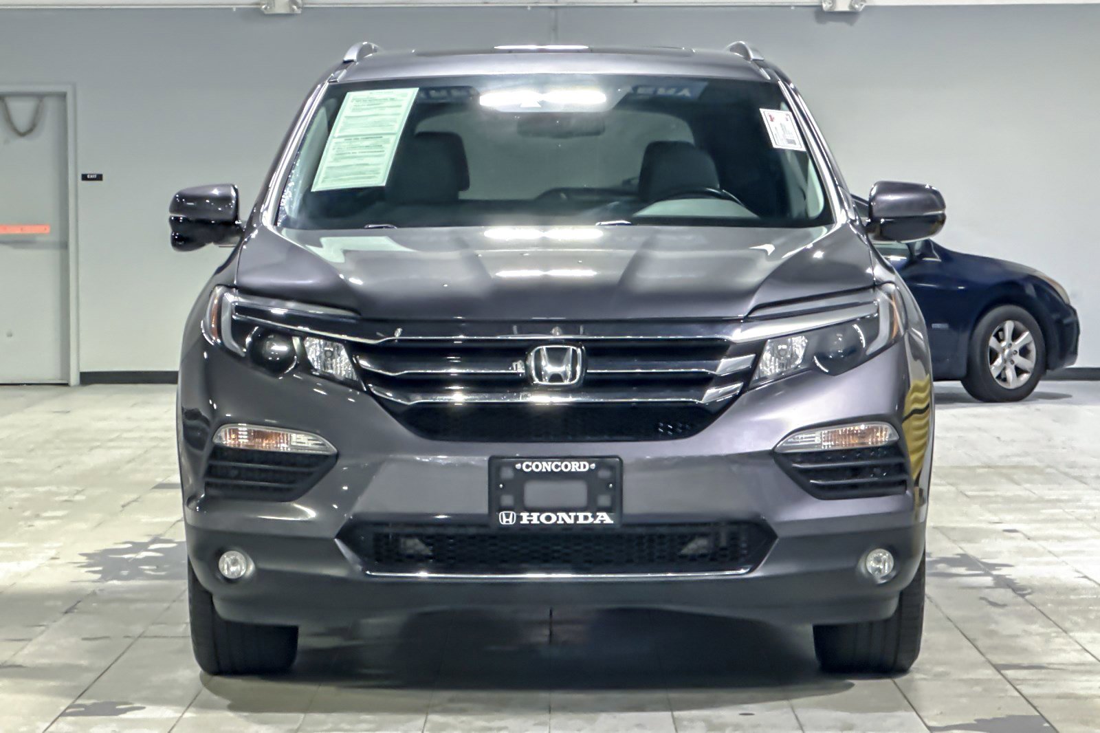Used 2017 Honda Pilot Touring image 5