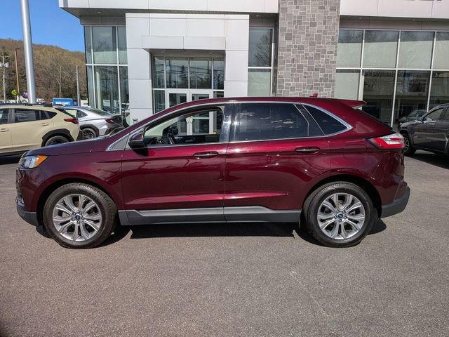 Used 2019 Ford Edge Titanium w/ Cold Weather Package FWD image 5