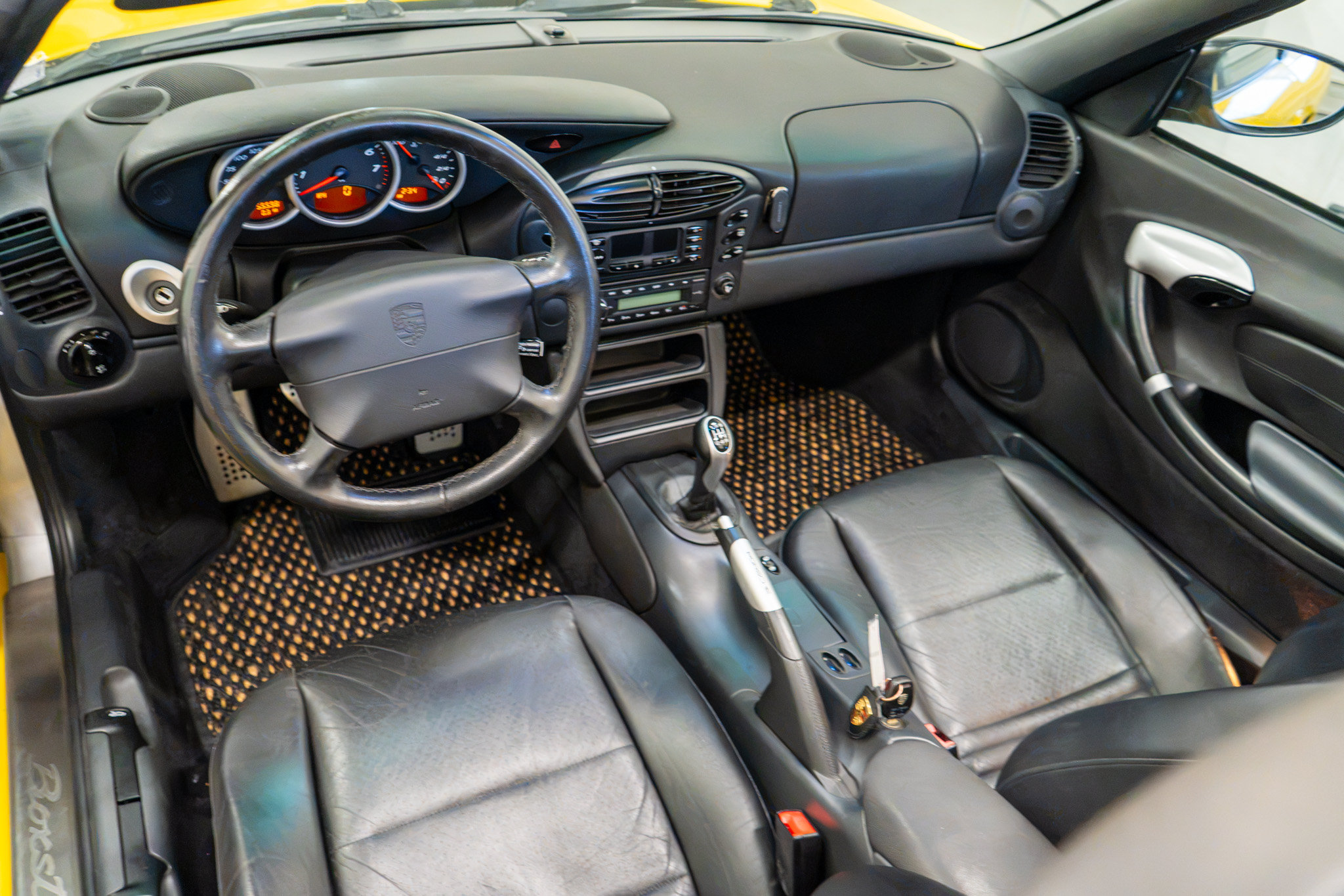 Used 1998 Porsche Boxster RWD image 25