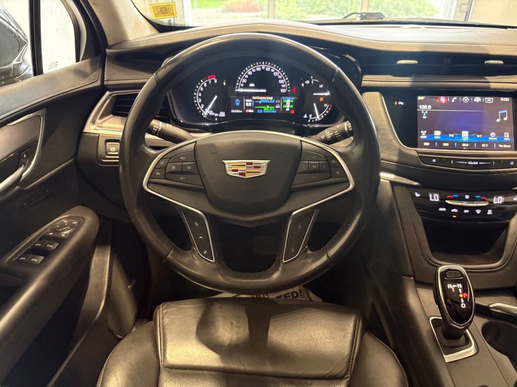 Used 2018 Cadillac XT5 Luxury w/ Driver Awareness Package AWD/4WD image 28