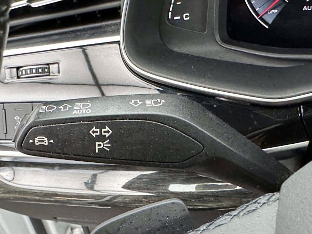 Used 2023 Audi Q7 2.0T Premium w/ Convenience Package AWD/4WD image 33