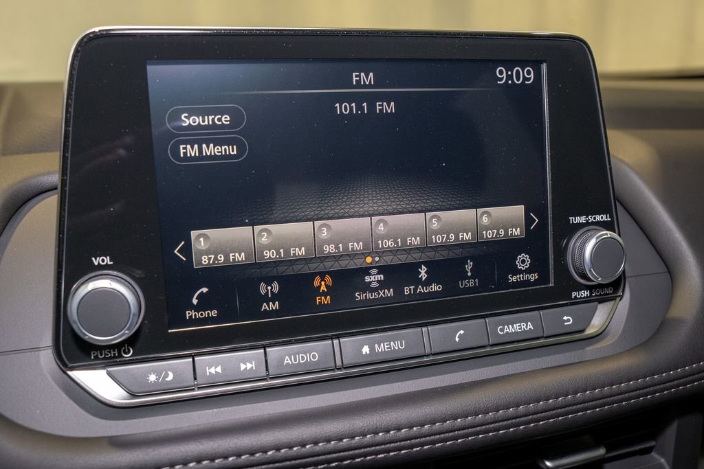 New 2026 Nissan Rogue SV image 9