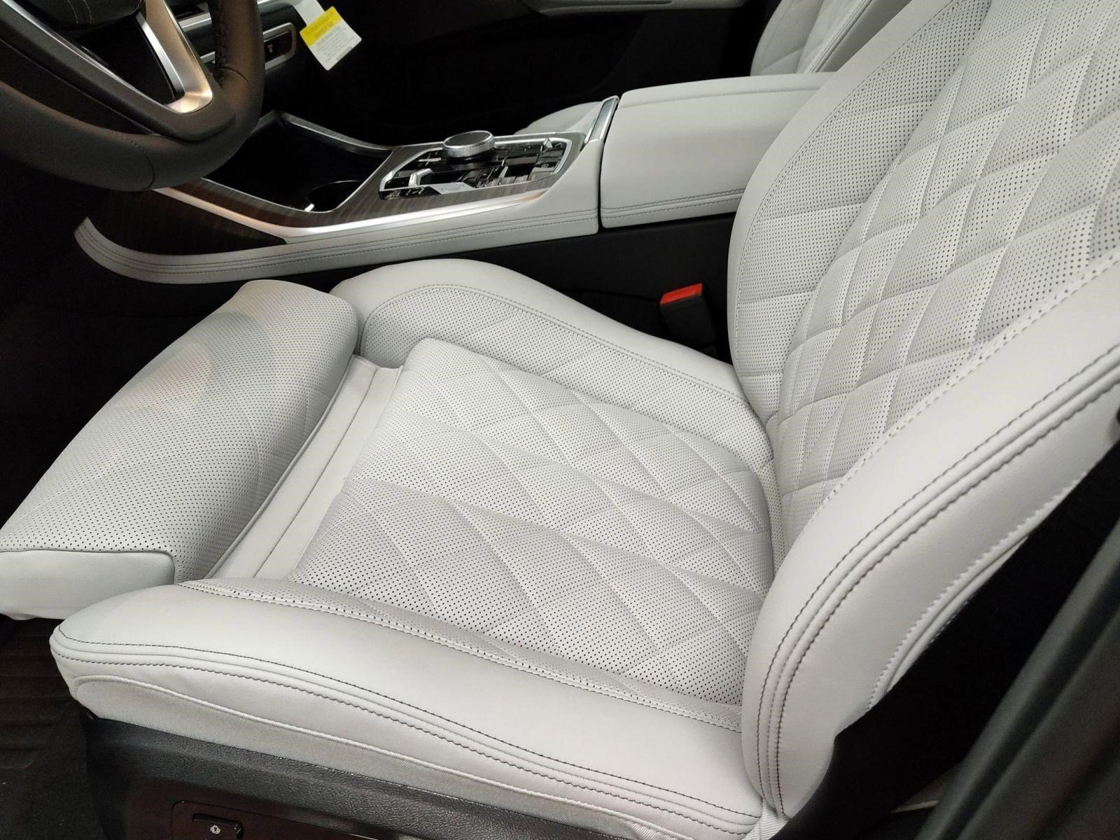 Used 2026 BMW X7 xDrive40i image 13