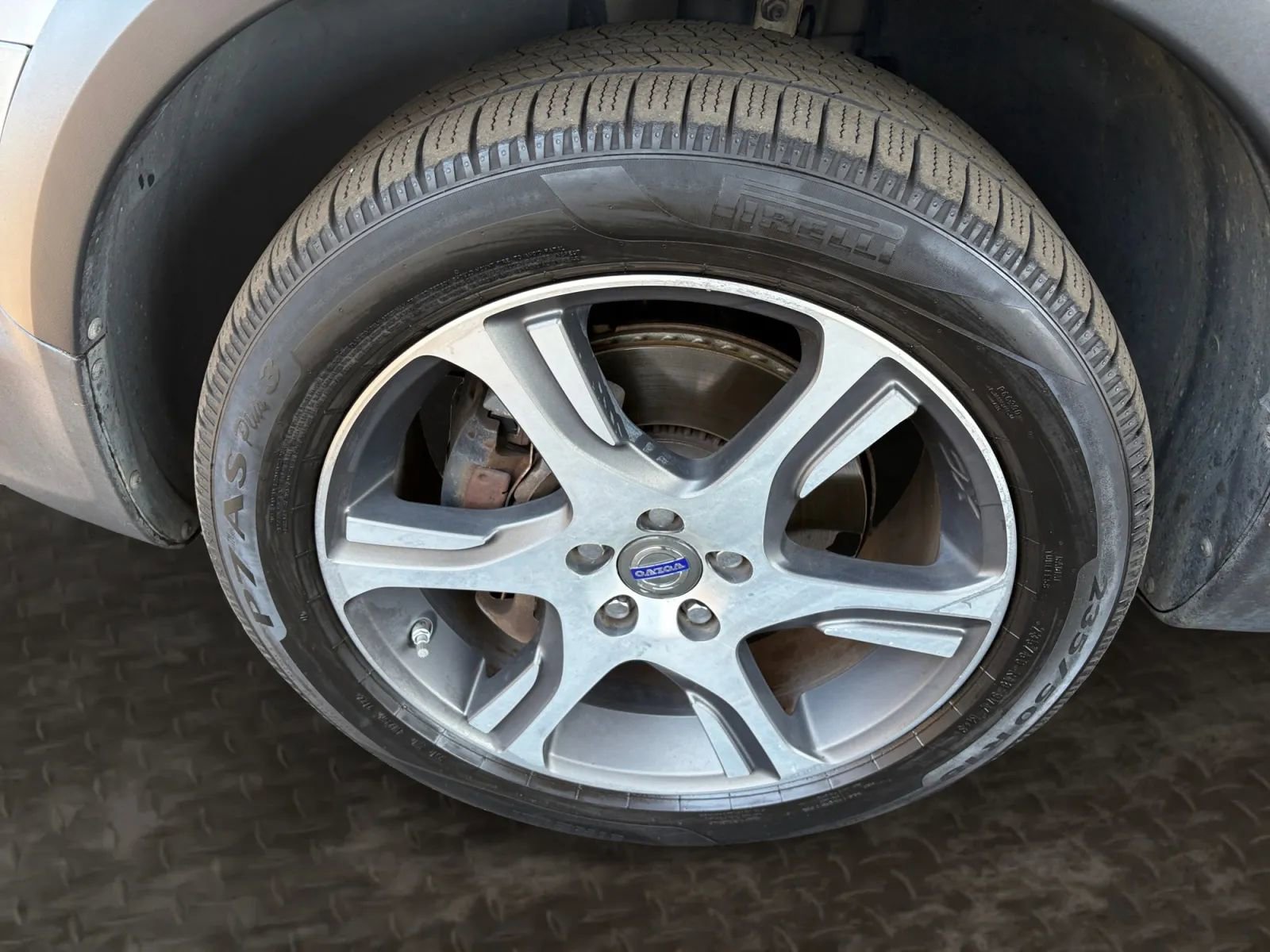 Used 2012 Volvo XC70 T6 image 34