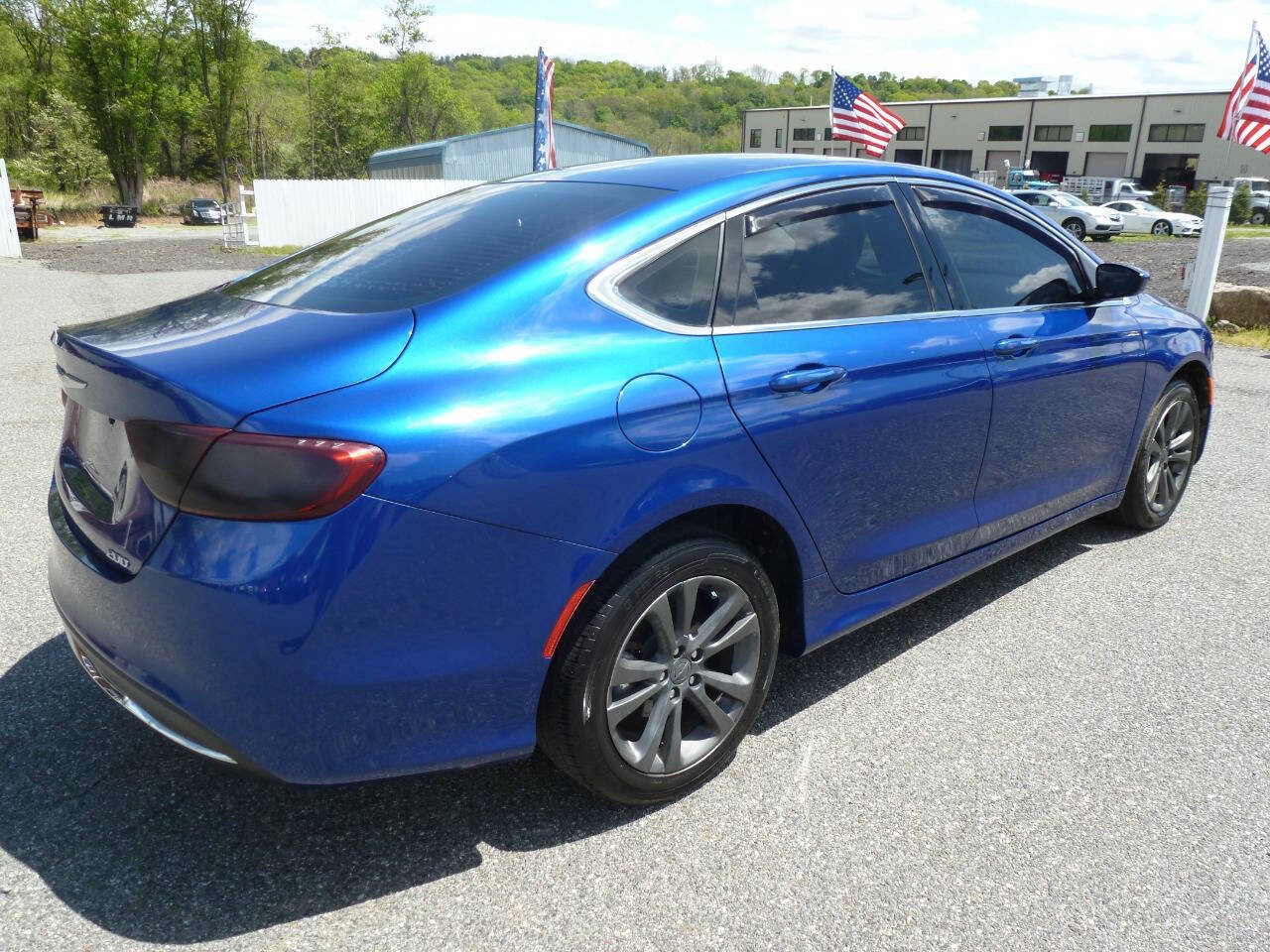 Used 2015 Chrysler 200 Limited FWD image 5