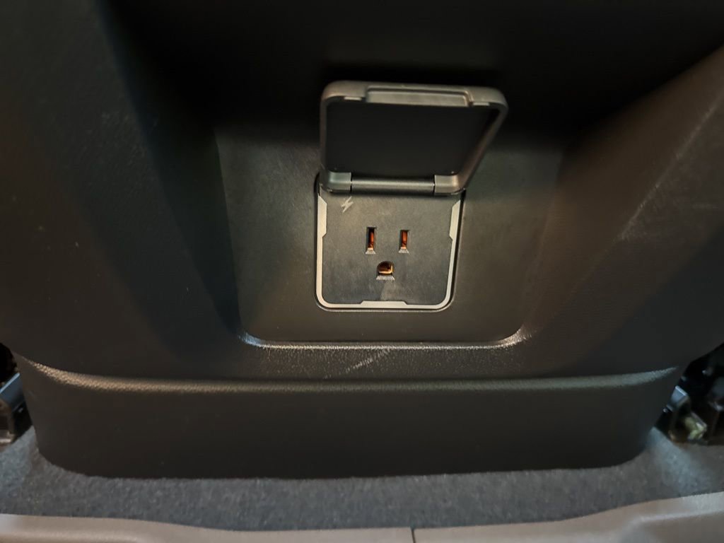 Certified 2024 GMC Yukon XL Denali image 50