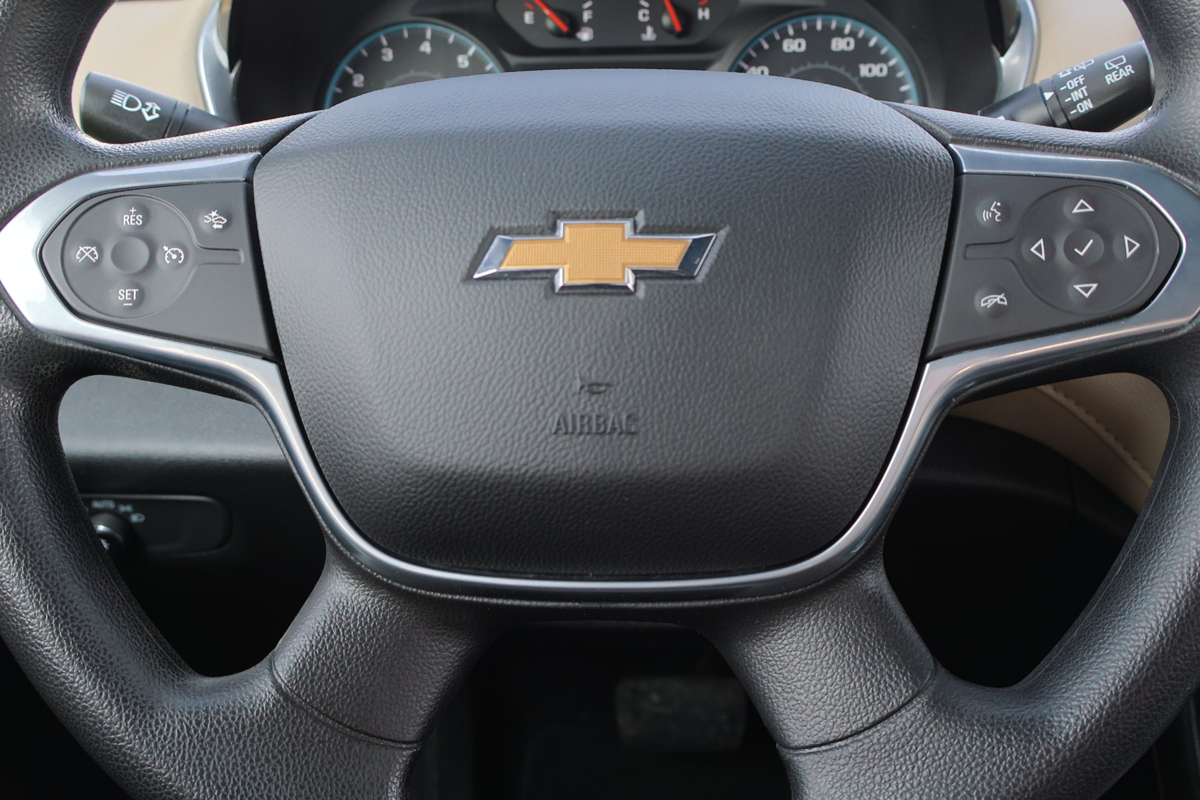 Used 2022 Chevrolet Traverse LS w/ LPO, Cargo Package image 18