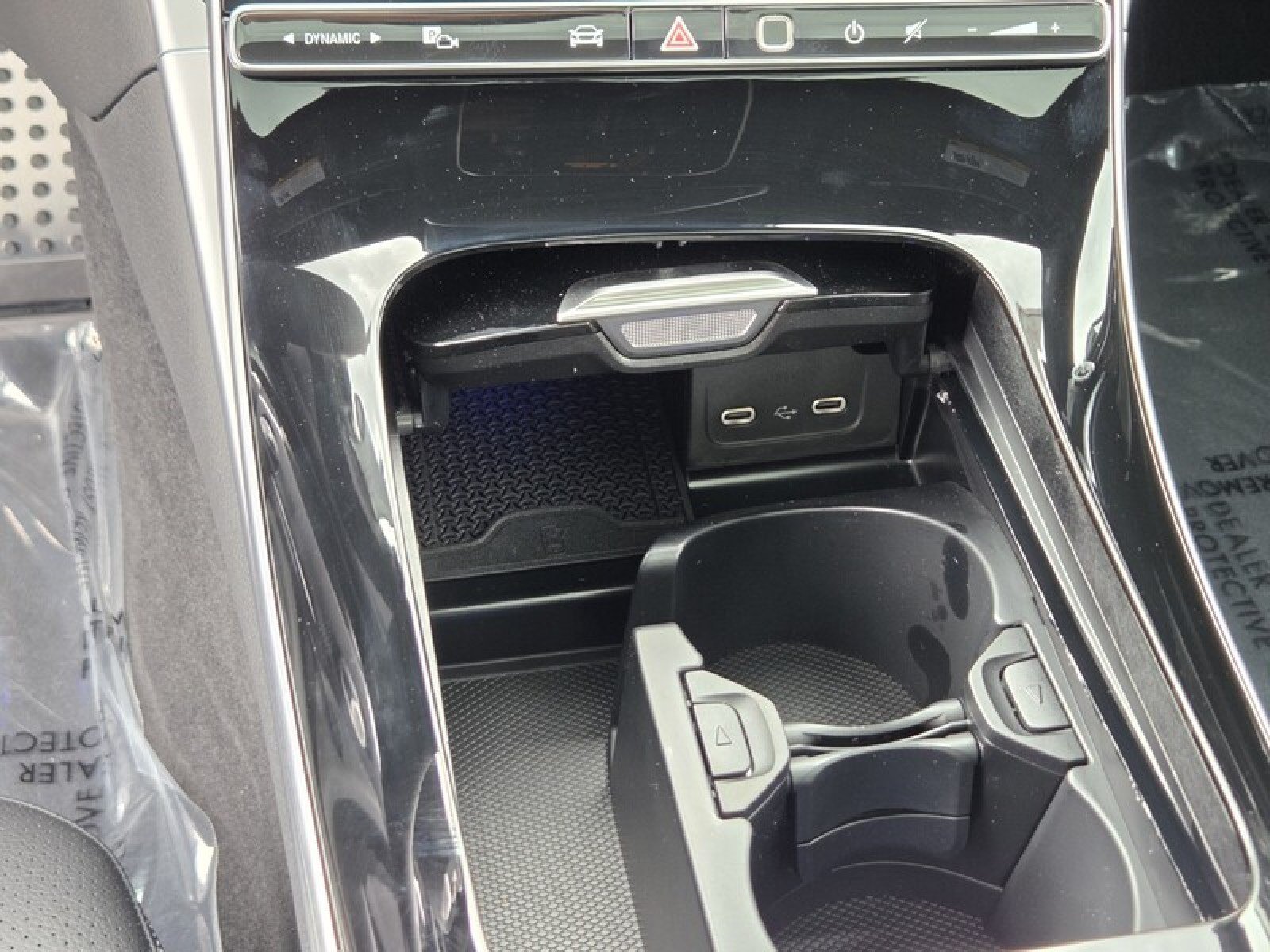 New 2026 Mercedes-Benz CLE 300 4MATIC Coupe image 12