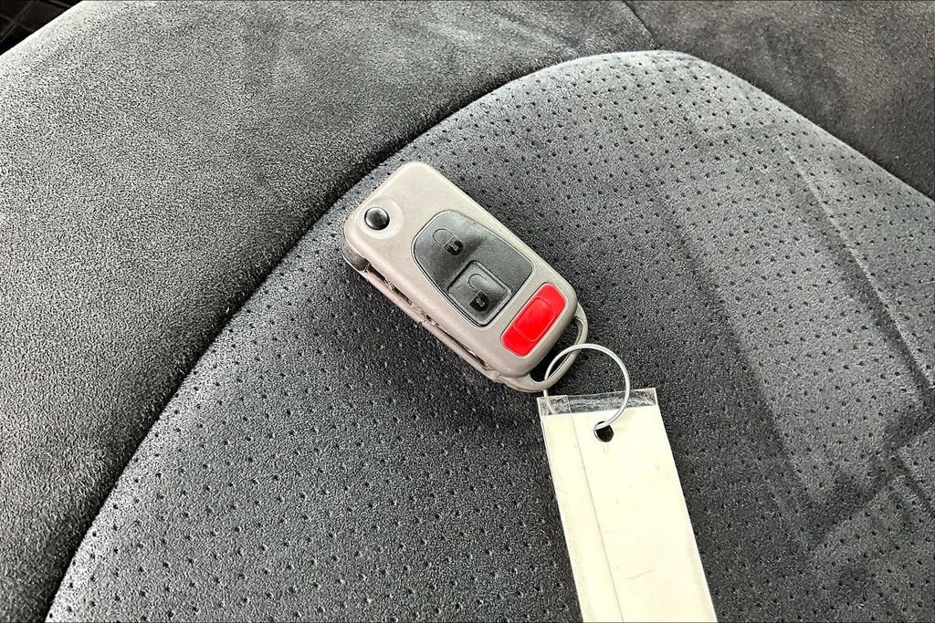 Used 2005 Chrysler Crossfire SRT-6 image 30