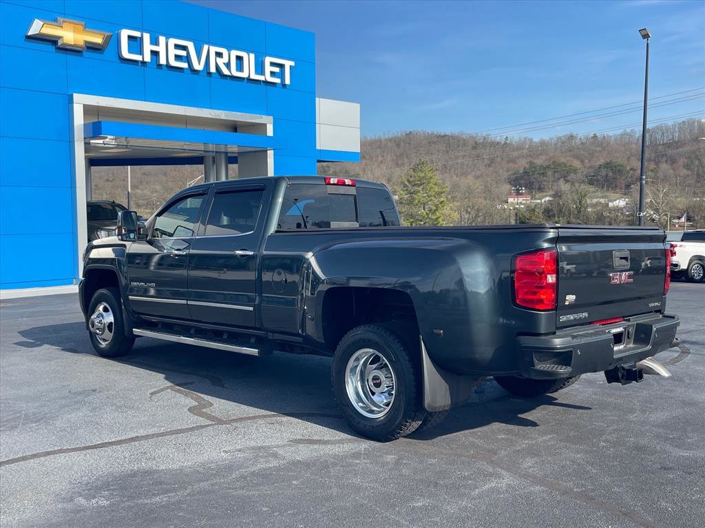 Used 2019 GMC Sierra 3500 Denali w/ Duramax Plus Package image 5