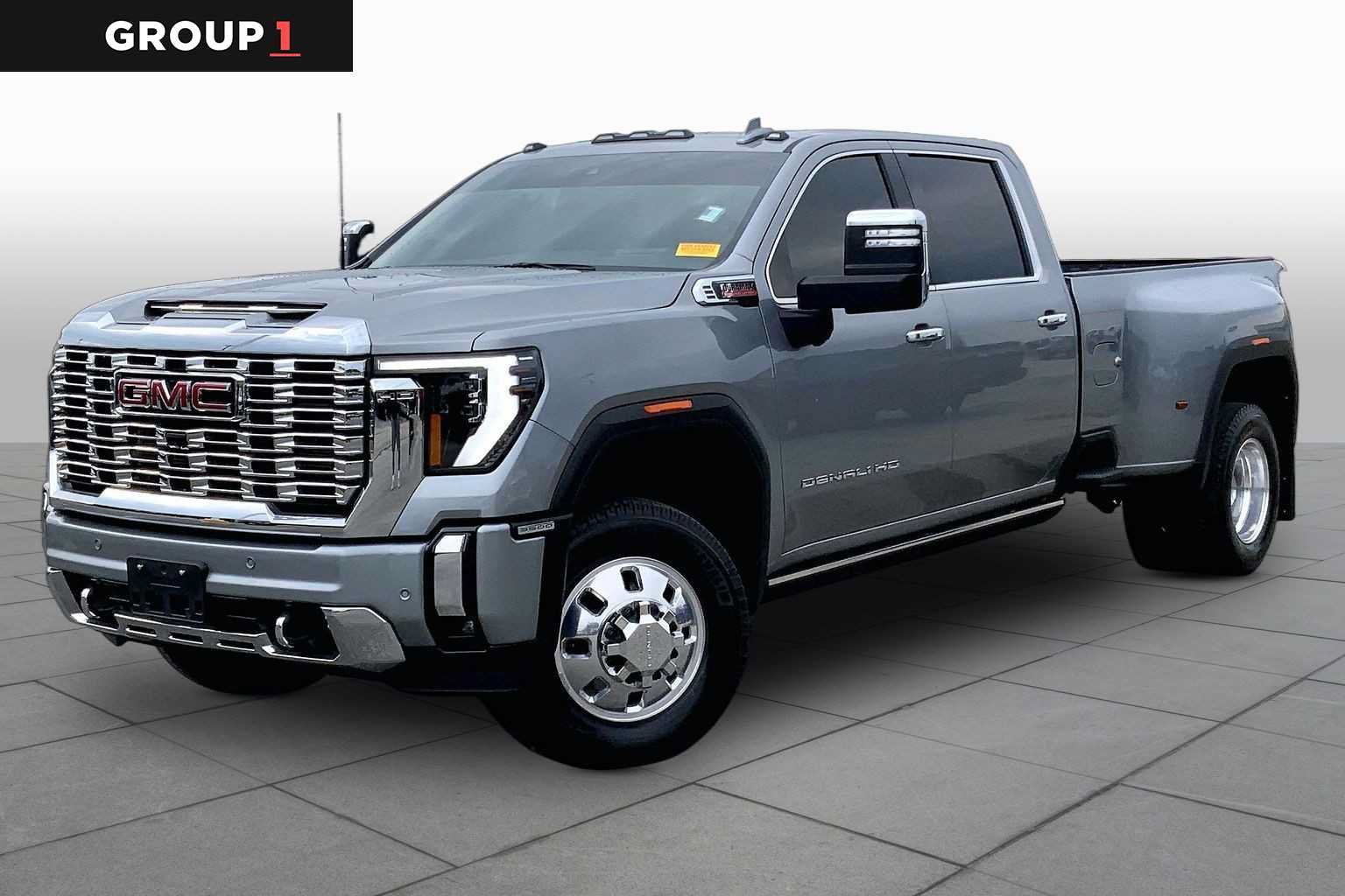 Used 2026 GMC Sierra 3500 Denali w/ Denali Reserve Package AWD/4WD image 1