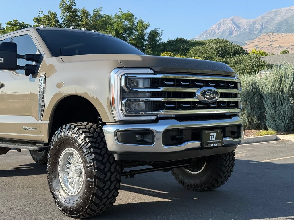 Used 2026 Ford F350 Lariat AWD/4WD image 16