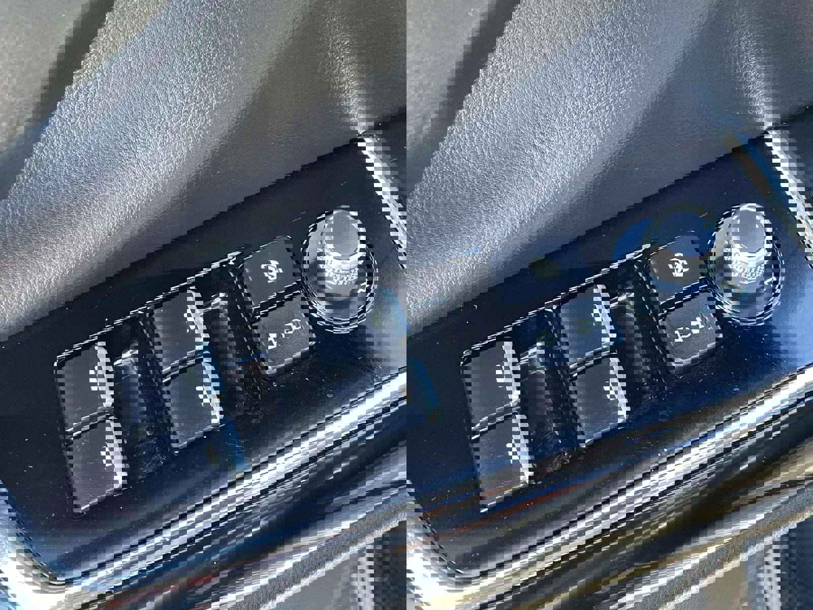 Used 2023 MAZDA CX-9 Touring image 5