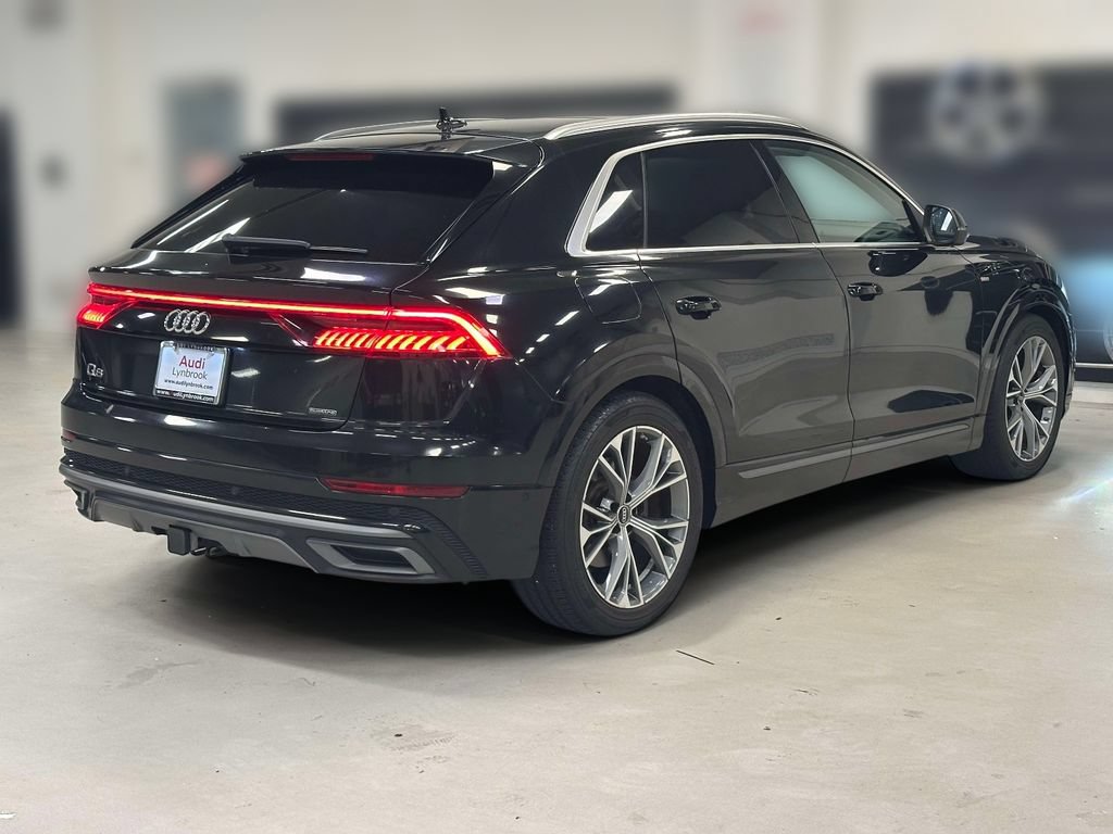 Used 2023 Audi Q8 Prestige w/ Prestige Package AWD/4WD image 4
