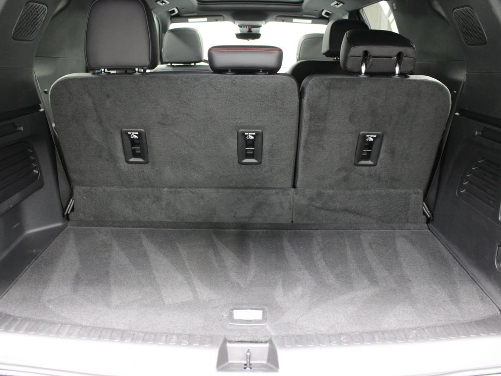 Used 2026 Chevrolet Traverse RS AWD/4WD image 49
