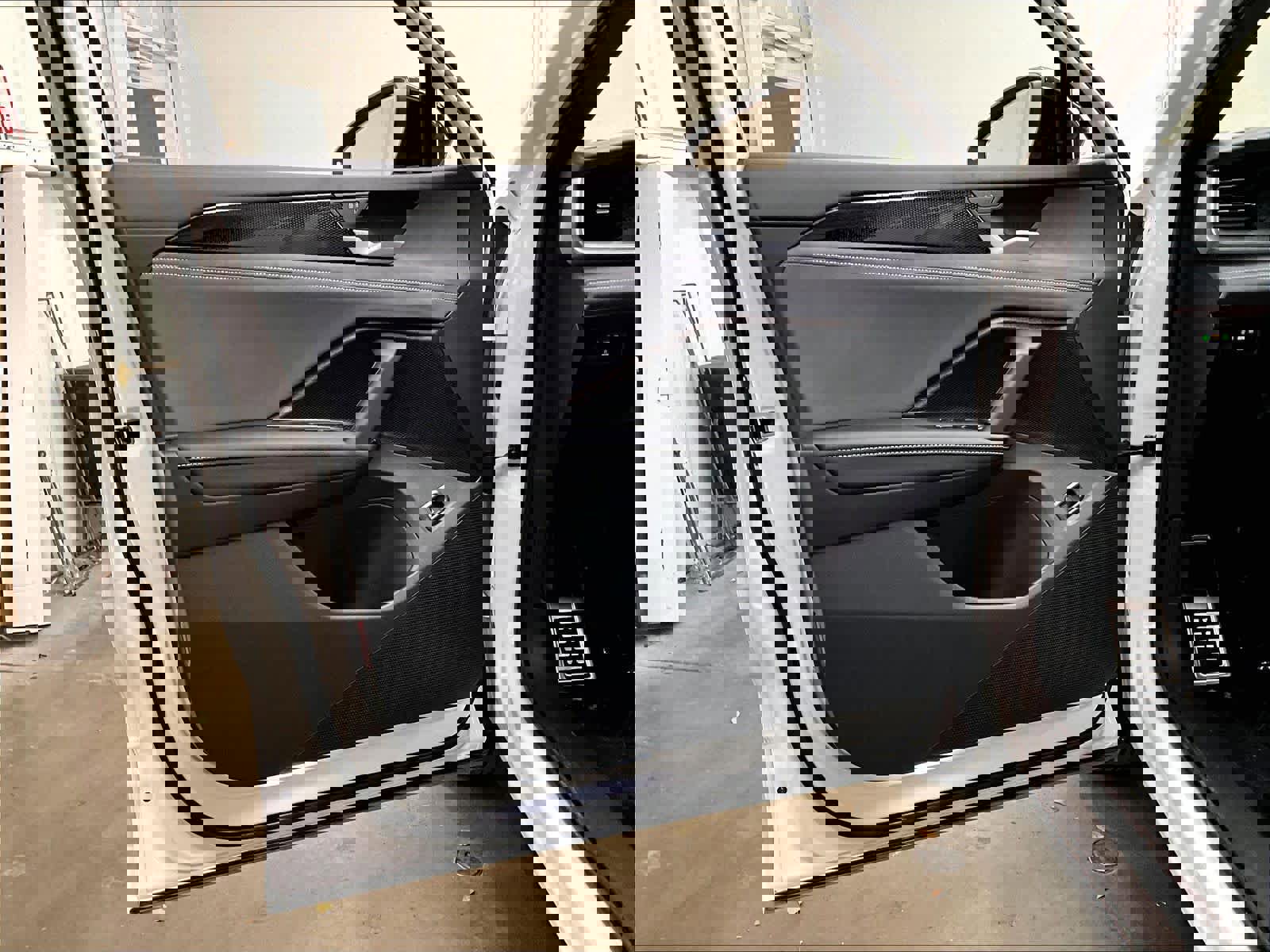 New 2026 Volkswagen Tiguan SE R-Line image 24