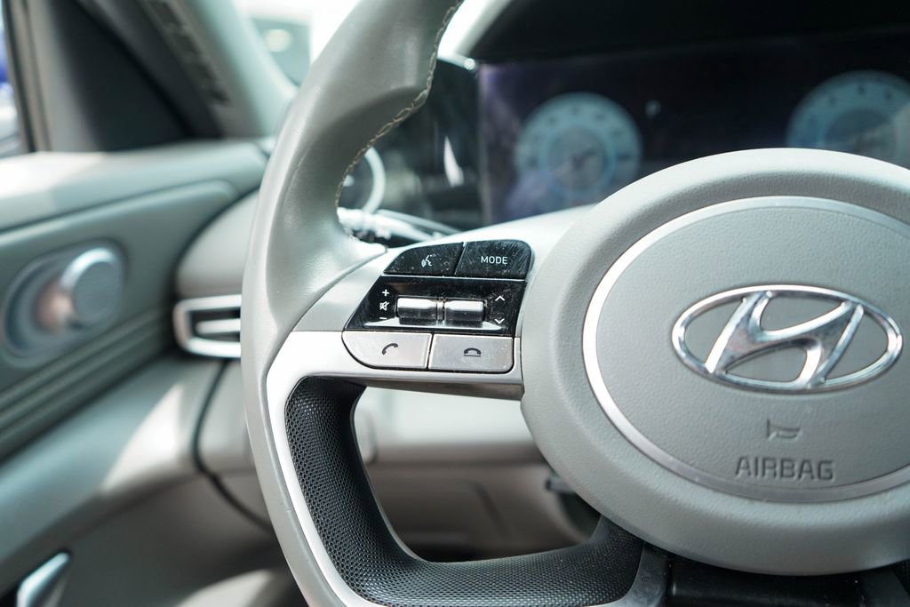 Used 2023 Hyundai Elantra SEL w/ Convenience Package image 23