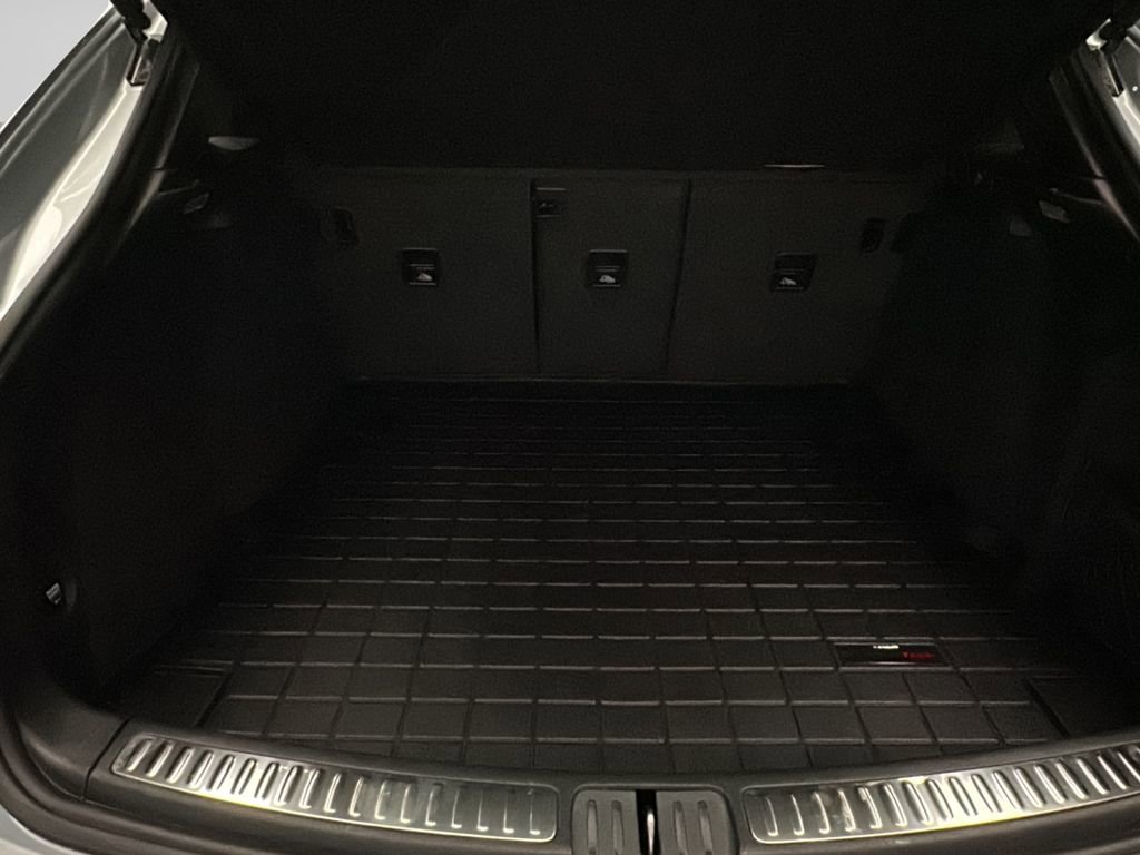 Used 2021 Porsche Macan S image 18