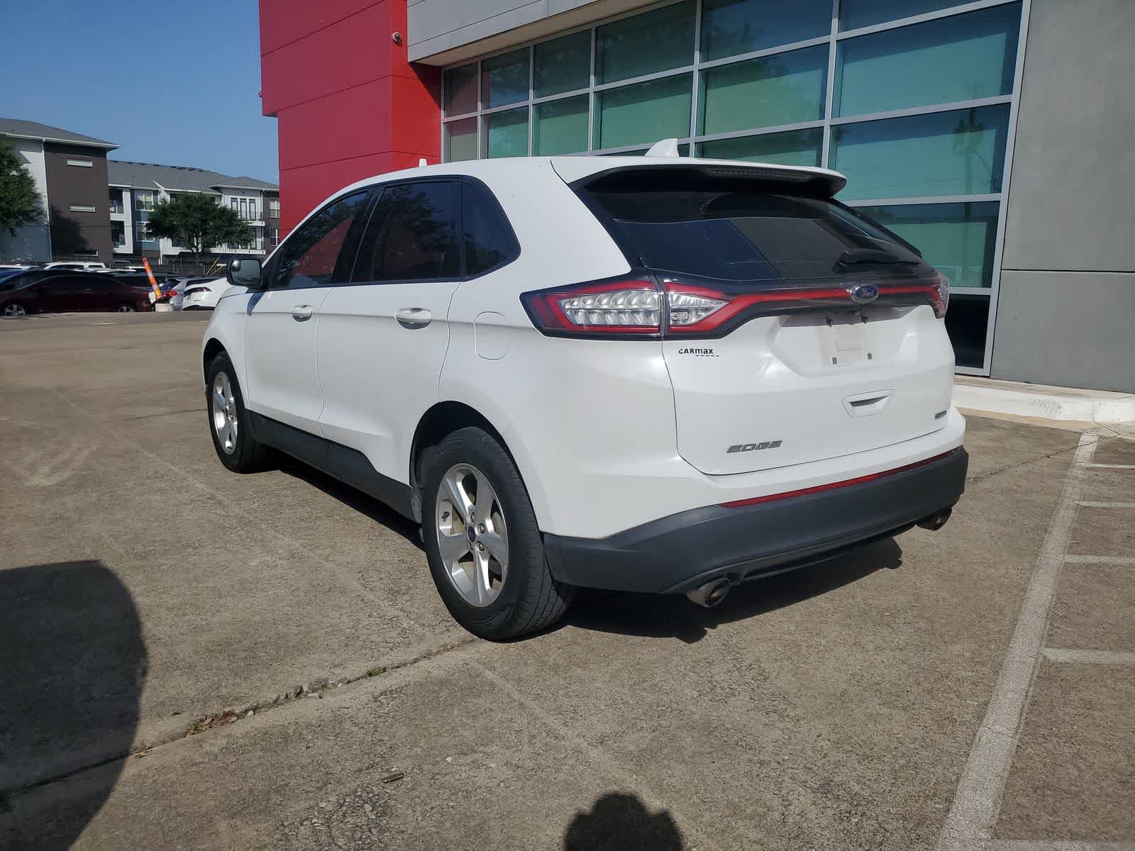 Used 2017 Ford Edge SE FWD image 4