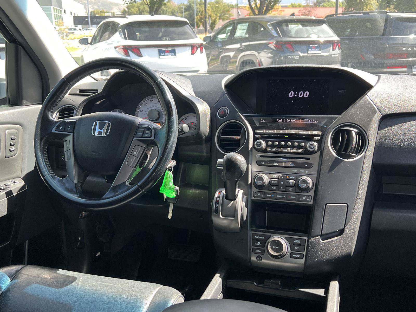 Used 2013 Honda Pilot Touring image 2