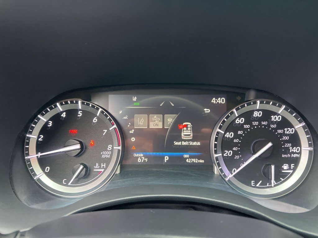 Used 2022 Toyota Highlander XLE image 17