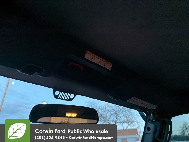 Used 2015 Jeep Wrangler Sport w/ Connectivity Group image 19