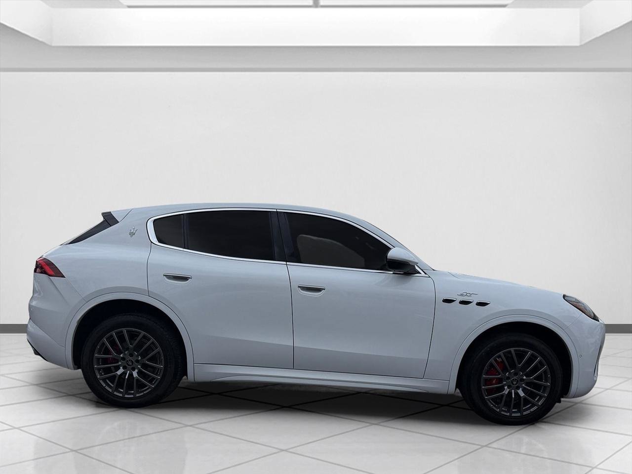 Used 2023 Maserati Grecale GT AWD/4WD image 6