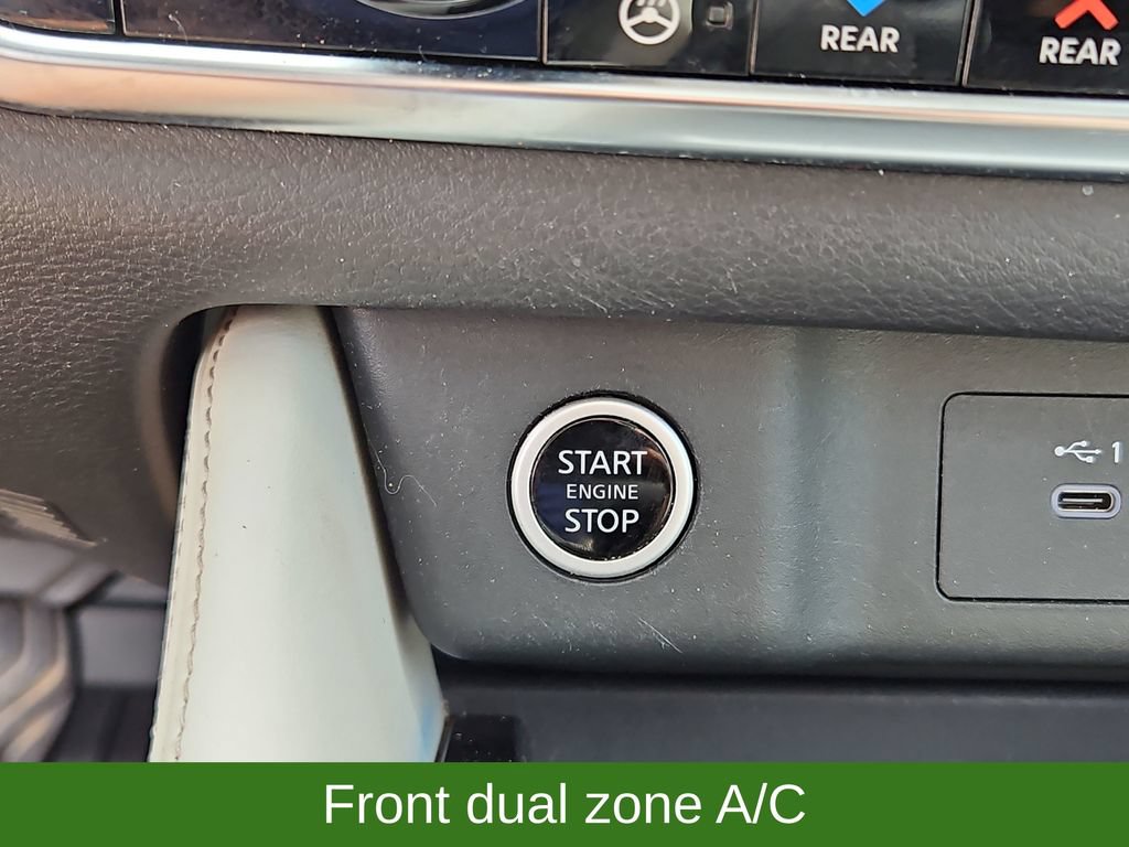 Used 2023 Nissan Rogue SL w/ SL Premium Package FWD image 17
