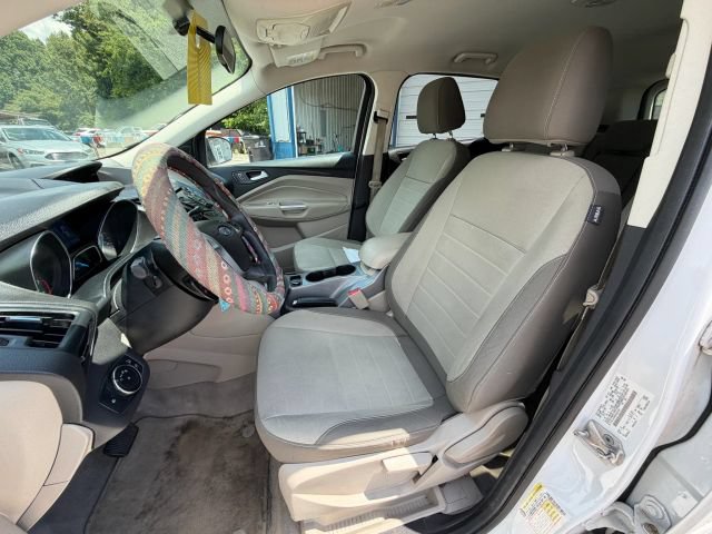 Used 2013 Ford Escape SE FWD image 9