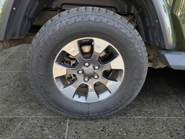 Used 2021 Jeep Gladiator Overland AWD/4WD image 11
