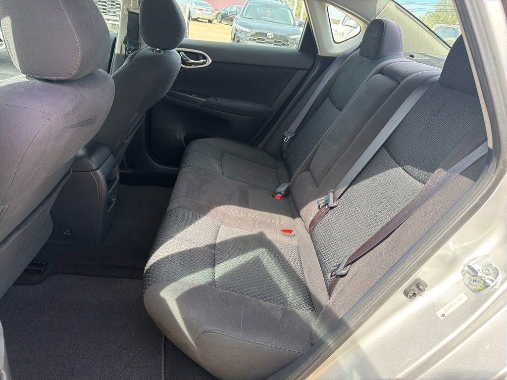 Used 2013 Nissan Sentra SR FWD image 23