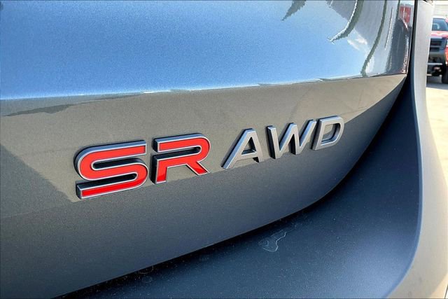 New 2026 Nissan Kicks SR image 8