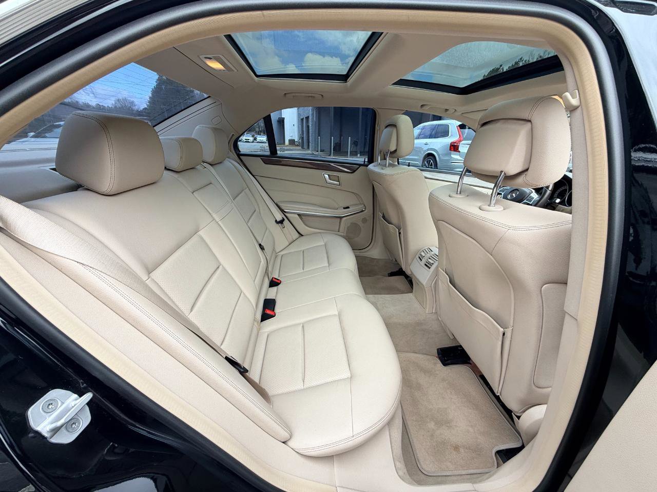 Used 2014 Mercedes-Benz E 350 Sedan image 13