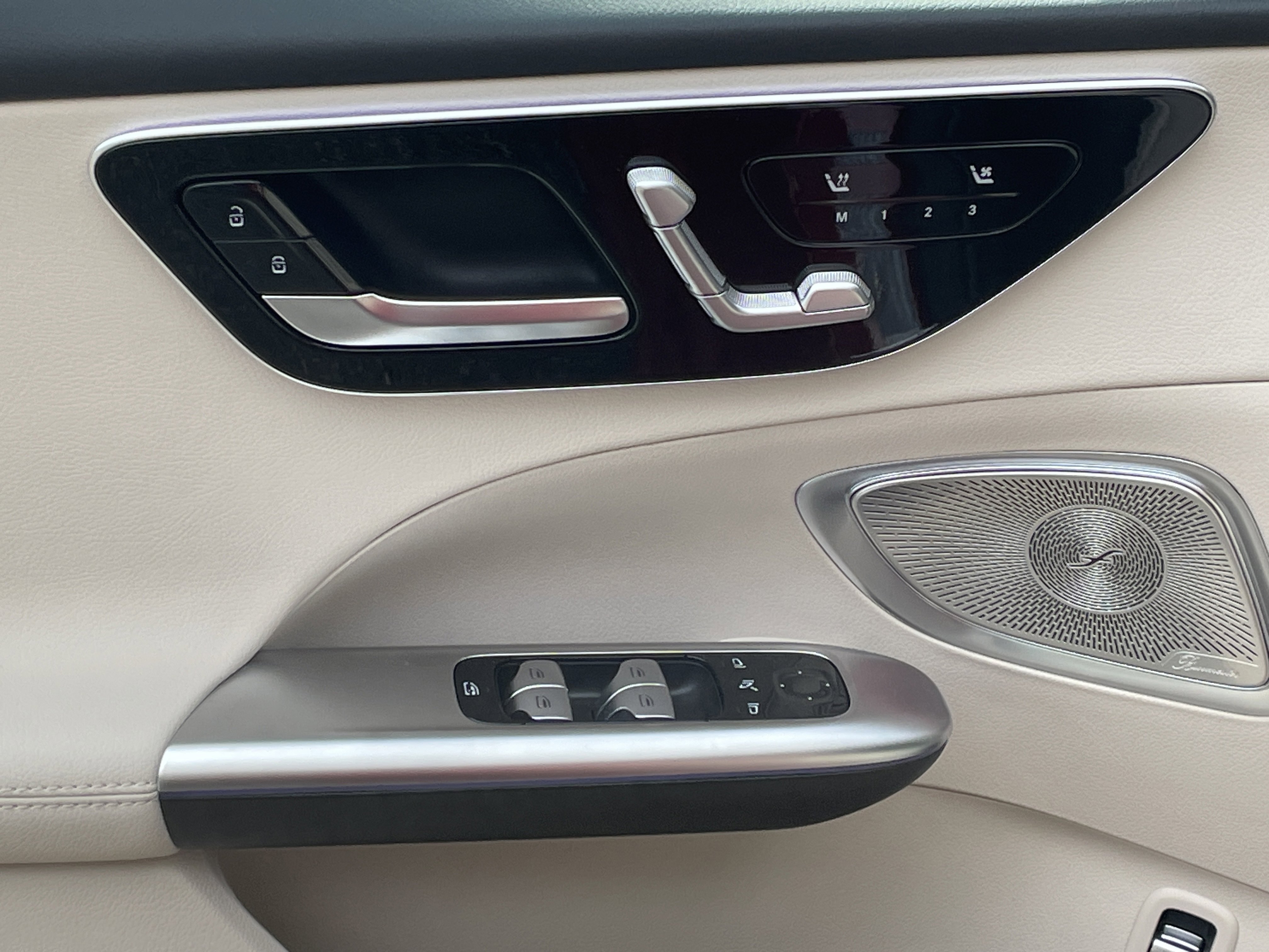 New 2026 Mercedes-Benz C 300 4MATIC Sedan image 18