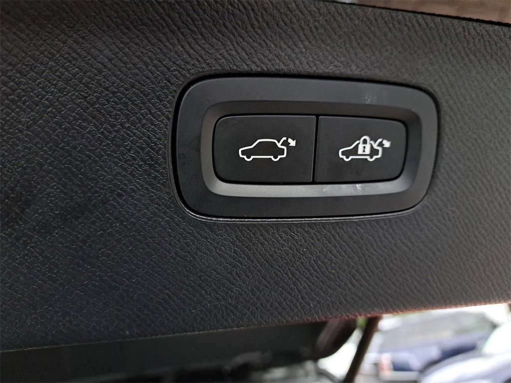 Used 2022 Volvo XC90 T6 Inscription w/ Advanced Package image 10