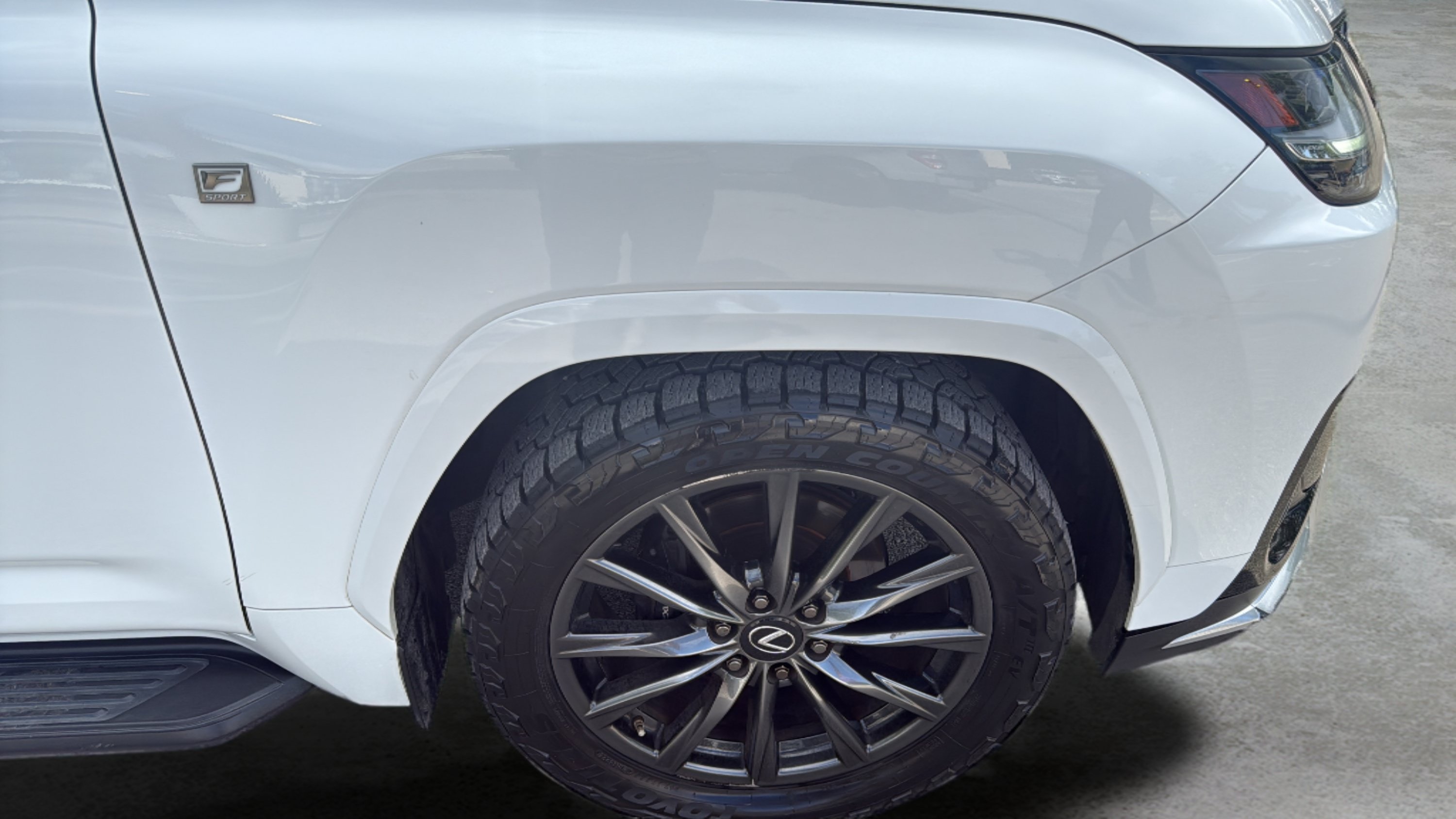 Used 2023 Lexus LX 600 F Sport AWD/4WD image 27