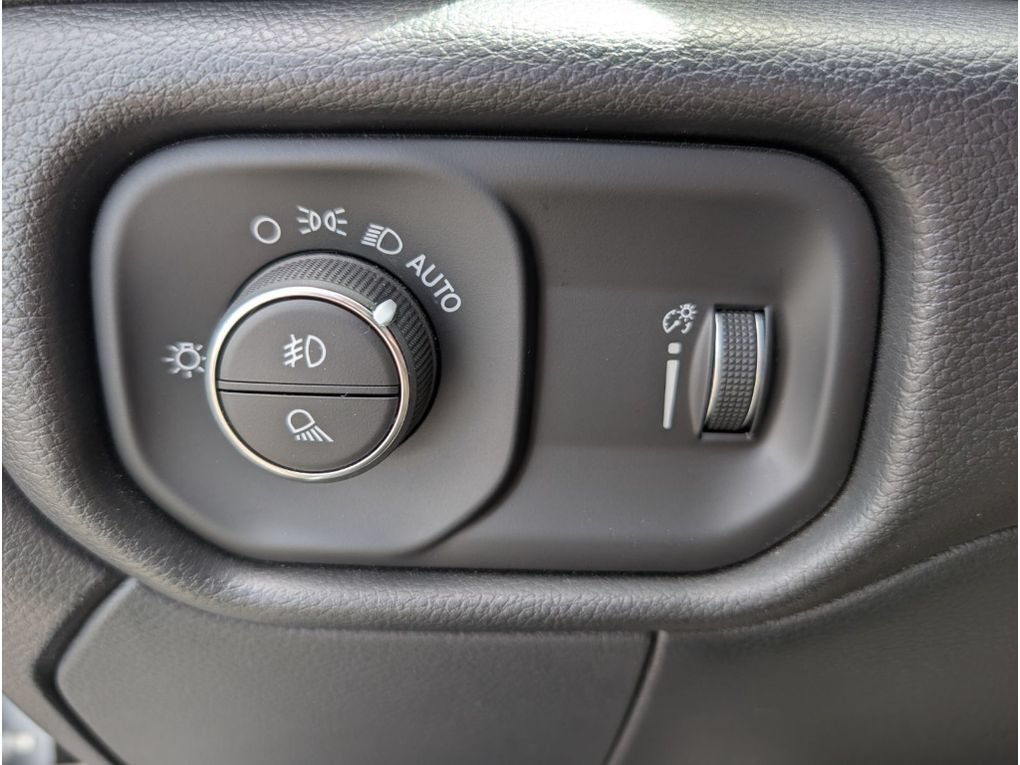 Used 2023 RAM 3500 Tradesman AWD/4WD image 15