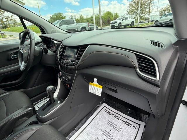 Certified 2020 Chevrolet Trax LT w/ Driver Confidence Package AWD/4WD image 37