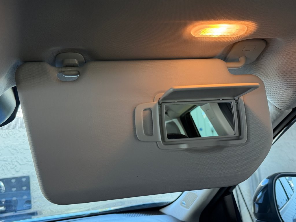 Used 2023 Nissan Rogue Platinum w/ Platinum Premium Package FWD image 33